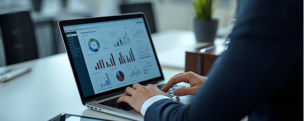 Analytic reports on a laptop